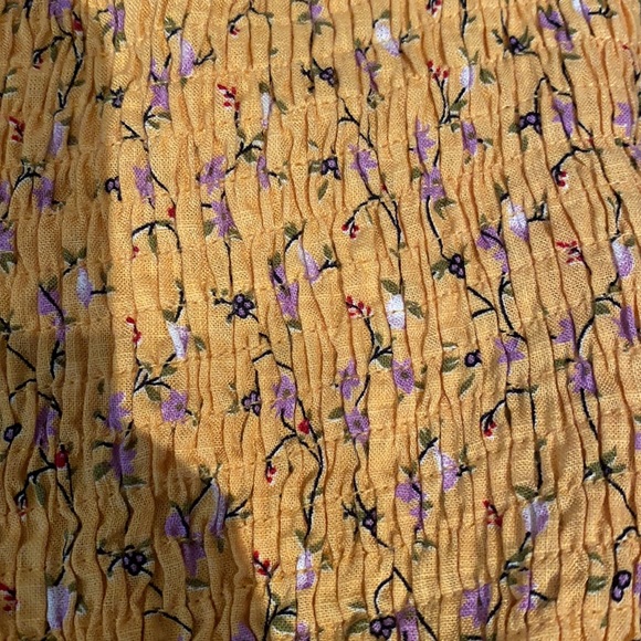 Hello Molly Yellow romper - Picture 3 of 4